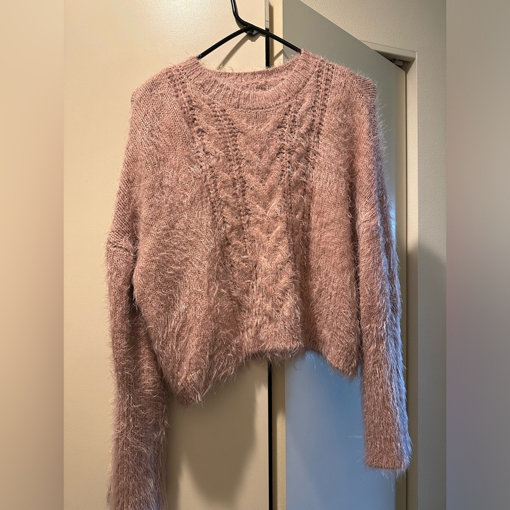 BB Dakota sweater